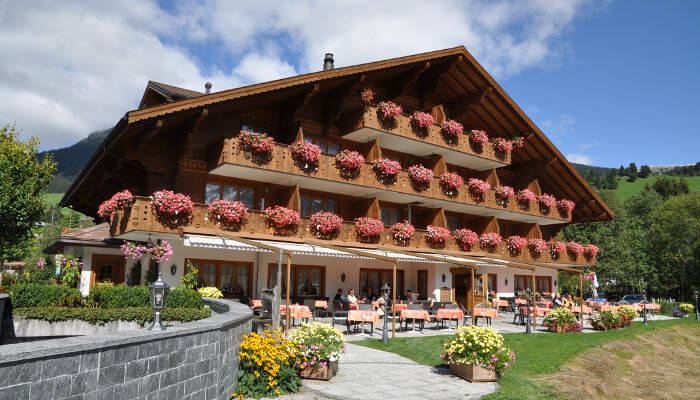 Hotel Alpenland Lauenen Gstaad
